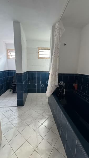 Rumah Teres 2.5 Tingkat untuk Dijual di Taman Perling (Perling) - Ee Fong Toh - Bathroom - PropertyGuru.com.my