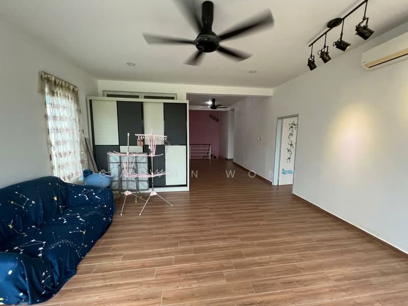 Rumah Kluster untuk Disewa di Austin Heights (Tebrau) - Calvin Wong - Living Room - PropertyGuru.com.my