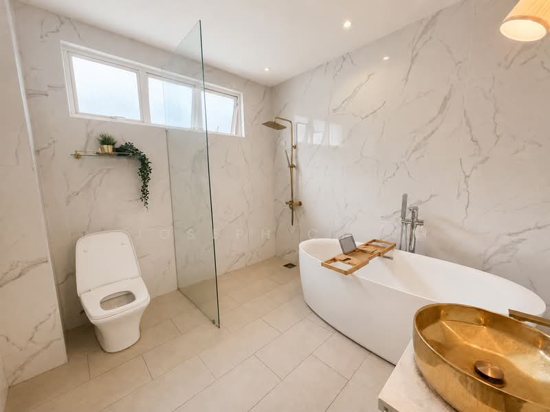 Rumah Berkembar untuk Dijual di U12, Taman Desa Alam (Shah Alam) - Joseph Chan - Master Bathroom - PropertyGuru.com.my