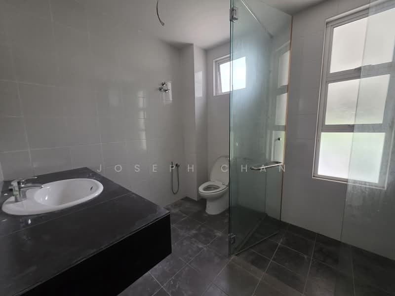 Rumah Berkembar untuk Dijual di U12, Taman Desa Alam (Shah Alam) - Joseph Chan - Bathroom - PropertyGuru.com.my