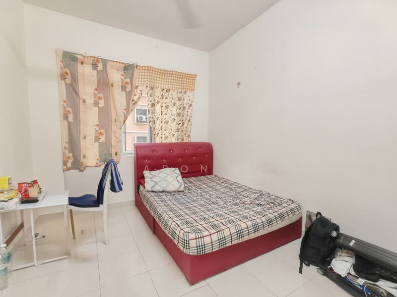 Kondominium untuk Dijual di Platinum Hill PV 8 - Aaron Ho - Bedroom - PropertyGuru.com.my