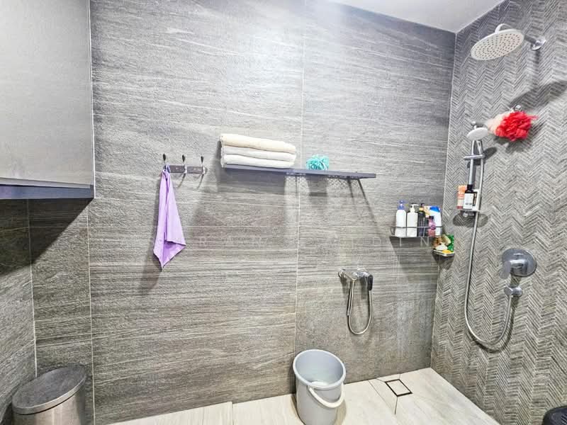 Semi-Detached House for Sale in Kajang (Selangor) - Asyran Laidin - Bathroom - PropertyGuru.com.my