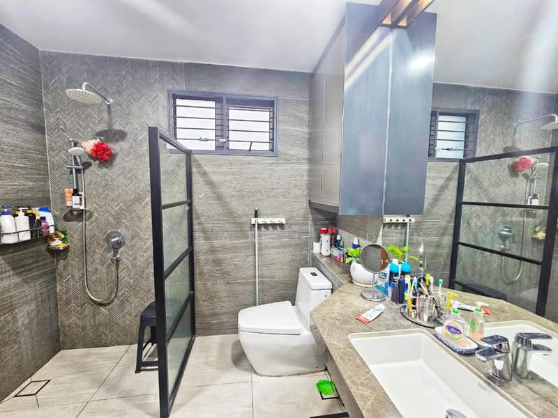 Semi-Detached House for Sale in Kajang (Selangor) - Asyran Laidin - Bathroom - PropertyGuru.com.my