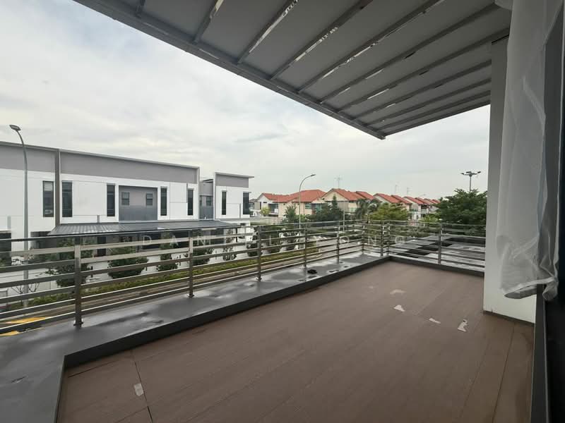 Cluster House for Rent in Taman Gaya (Ulu Tiram) - Daniel Yong - Exterior - PropertyGuru.com.my