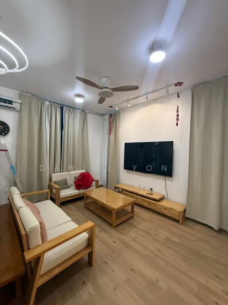 Cluster House for Rent in Taman Gaya (Ulu Tiram) - Daniel Yong - Living Room - PropertyGuru.com.my