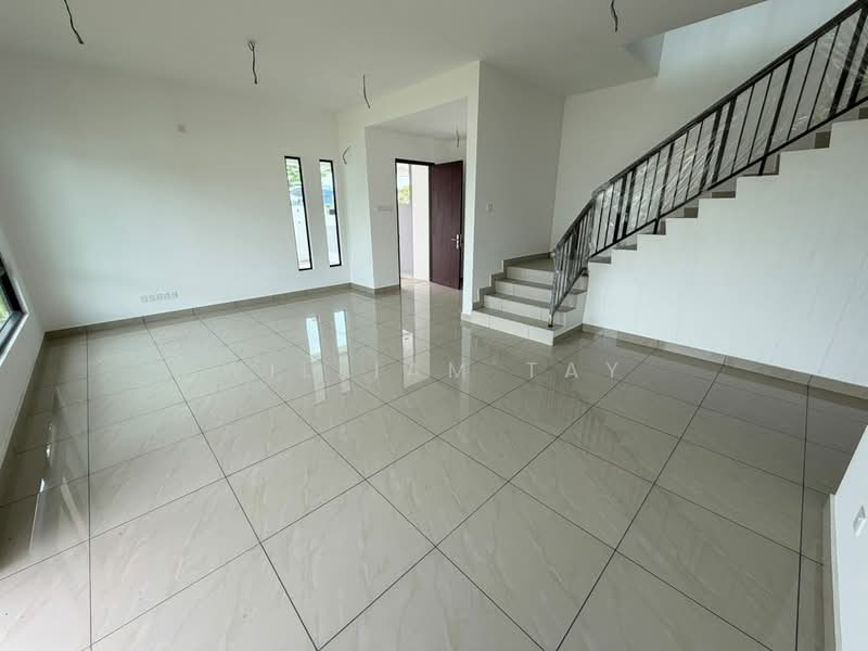 Rumah Kluster untuk Dijual di Tebrau (Johor) - William Tay - Living Room - PropertyGuru.com.my