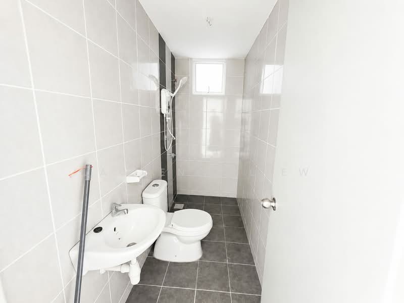 Flat for Rent at IDAMAN CAHAYA 2 - LAWRENCE LIEW - Bathroom - PropertyGuru.com.my