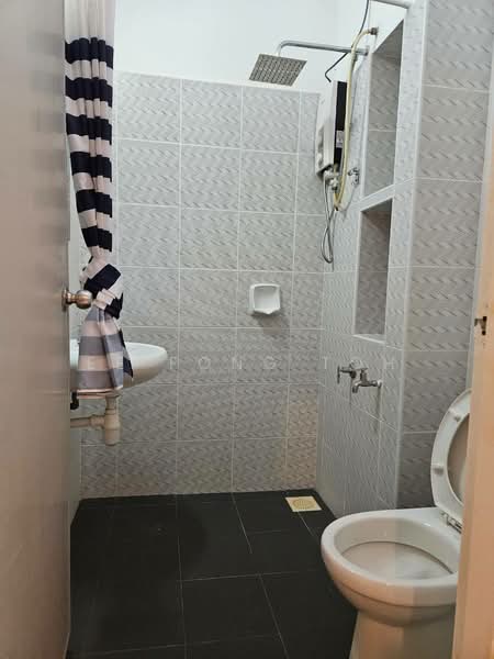 2-storey Terraced House for Sale in Setia Eco Village (Gelang Patah) - Ee Fong Toh - Bathroom - PropertyGuru.com.my