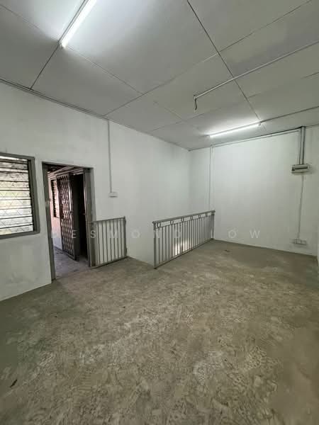 Shop for Rent in Taman Tasik Pinggiran (Sungai Besi) - Desmond Low - PropertyGuru.com.my