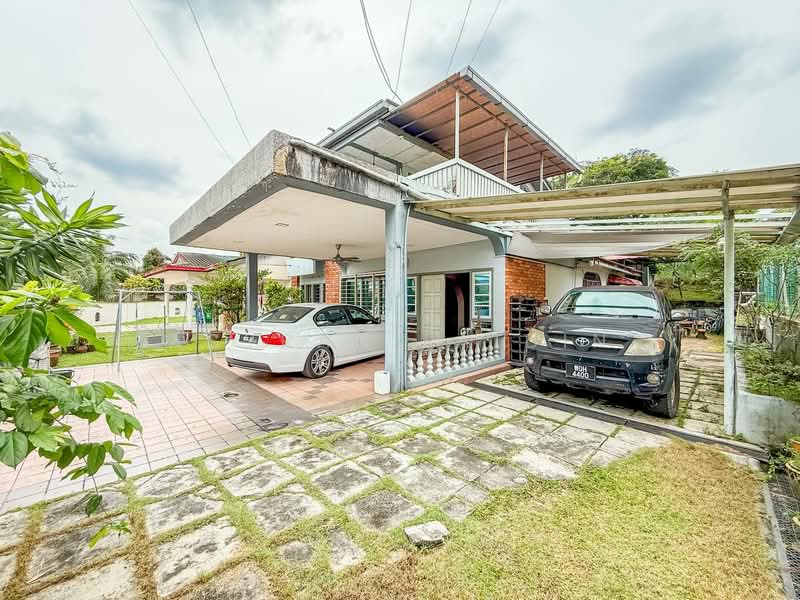Rumah Berkembar untuk Dijual di Seksyen 22 (Petaling Jaya) - Asyran Laidin - Exterior - PropertyGuru.com.my