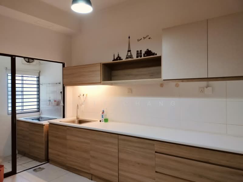 Rumah Bandar untuk Disewa di 16 Sierra (Puchong) - Apple Chang - Kitchen - PropertyGuru.com.my