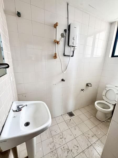 Kondominium untuk Disewa di Nadia Parkfront - Michelle Yun - Bathroom - PropertyGuru.com.my