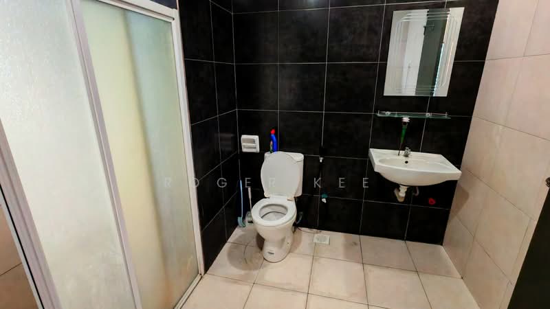 Service Residence for Rent at D'Pulze Cyberjaya - Roger Kee - Bathroom - PropertyGuru.com.my