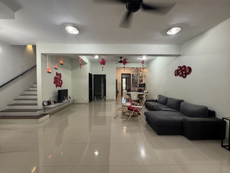 Rumah Teres 2 Tingkat untuk Dijual di Valencia (Sungai Buloh) - Vivian Tew - Living Room - PropertyGuru.com.my