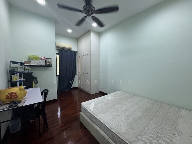 Rumah Teres 2 Tingkat untuk Dijual di Valencia (Sungai Buloh) - Vivian Tew - Bedroom - PropertyGuru.com.my