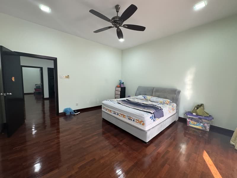 Rumah Teres 2 Tingkat untuk Dijual di Valencia (Sungai Buloh) - Vivian Tew - Bedroom - PropertyGuru.com.my