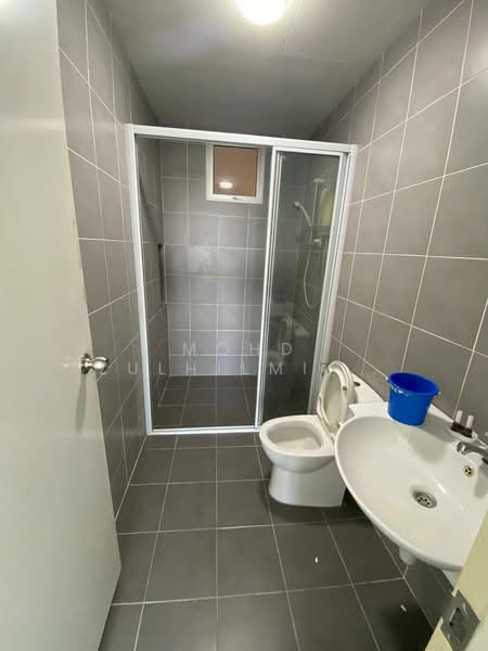 Servis Apartment untuk Dijual di Savanna Executive Suite @ Southville City - Mohd Zulhilmi Mohd Nor - Bathroom - PropertyGuru.com.my