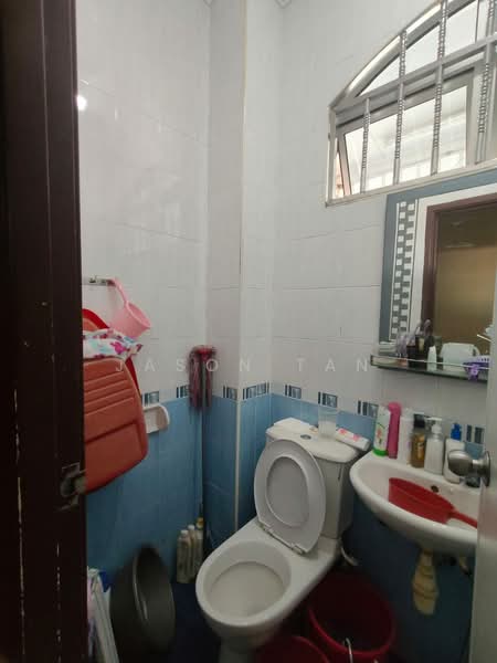 2-storey Terraced House for Sale in Taman Daya (Johor Bahru) - Jason Tan - Bathroom - PropertyGuru.com.my