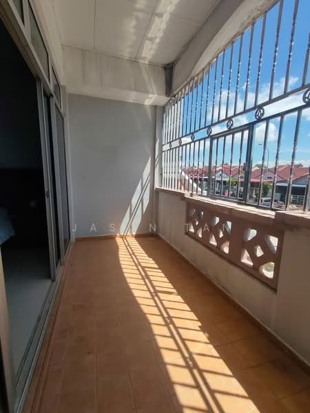 2-storey Terraced House for Sale in Taman Daya (Johor Bahru) - Jason Tan - Balcony - PropertyGuru.com.my