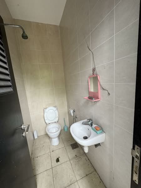 Semi-Detached House for Sale in Cyberjaya (Selangor) - Alan Lai - Bathroom - PropertyGuru.com.my