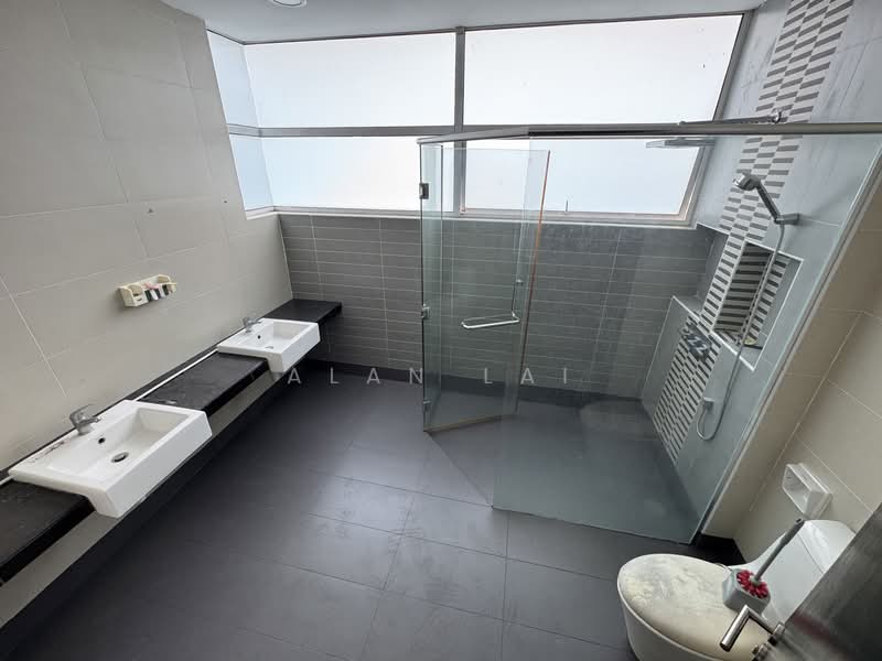 Semi-Detached House for Sale in Cyberjaya (Selangor) - Alan Lai - Bathroom - PropertyGuru.com.my