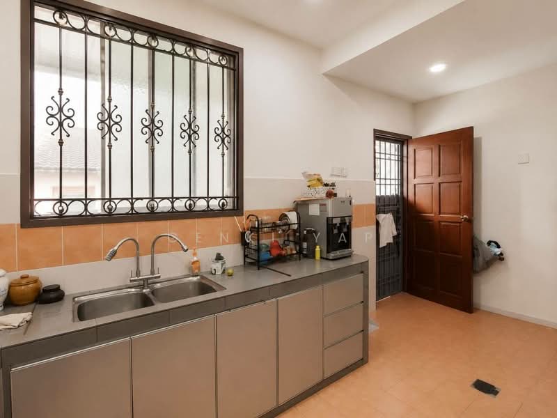 1-storey Terraced House for Sale in Taman Kempas Indah (Tebrau) - Genki Yap - Kitchen - PropertyGuru.com.my