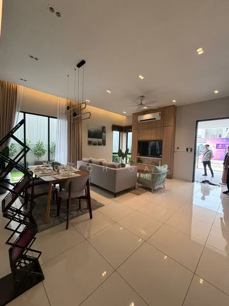 Semi-Detached House for Sale in Alam Impian (Shah Alam) - Zach Gan - Living Room - PropertyGuru.com.my