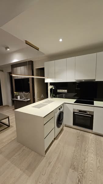 Service Residence for Sale at Star Residences One - Jamie Chen - Kitchen - PropertyGuru.com.my