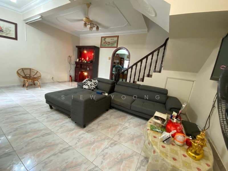 2-storey Terraced House for Sale in Ampang Jaya (Ampang) - Siew Yoong - Living Room - PropertyGuru.com.my