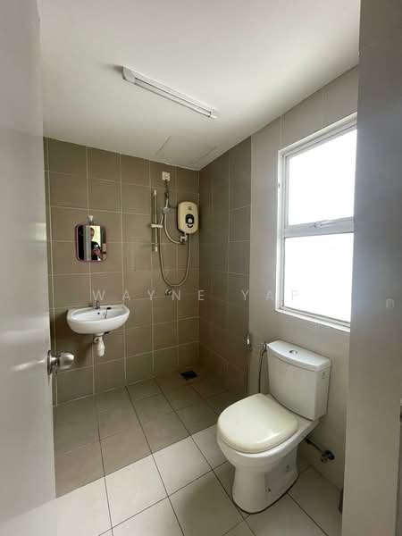 Apartment for Sale at Impian Titanium - Wayne Yap - Bathroom - PropertyGuru.com.my