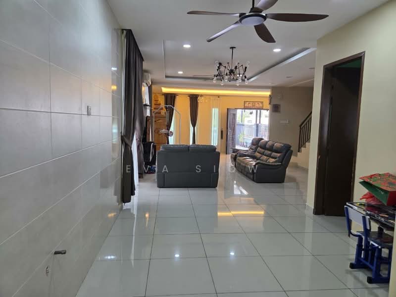 2-storey Terraced House for Sale in Kangkar Pulai (Skudai) - Eva Siow - Living Room - PropertyGuru.com.my