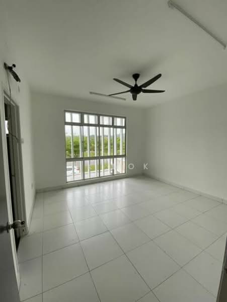 Rumah Teres 2 Tingkat untuk Dijual di Taman Mutiara Rini (Skudai) - SK Mok - Living Room - PropertyGuru.com.my