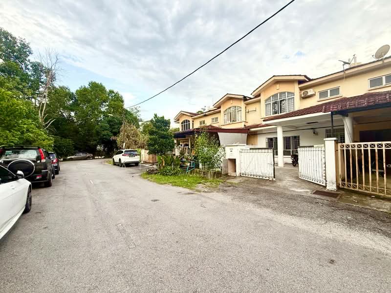 Rumah Teres 2 Tingkat untuk Dijual di Bandar Tasik Kesuma (Beranang) - Hairi Halim - PropertyGuru.com.my