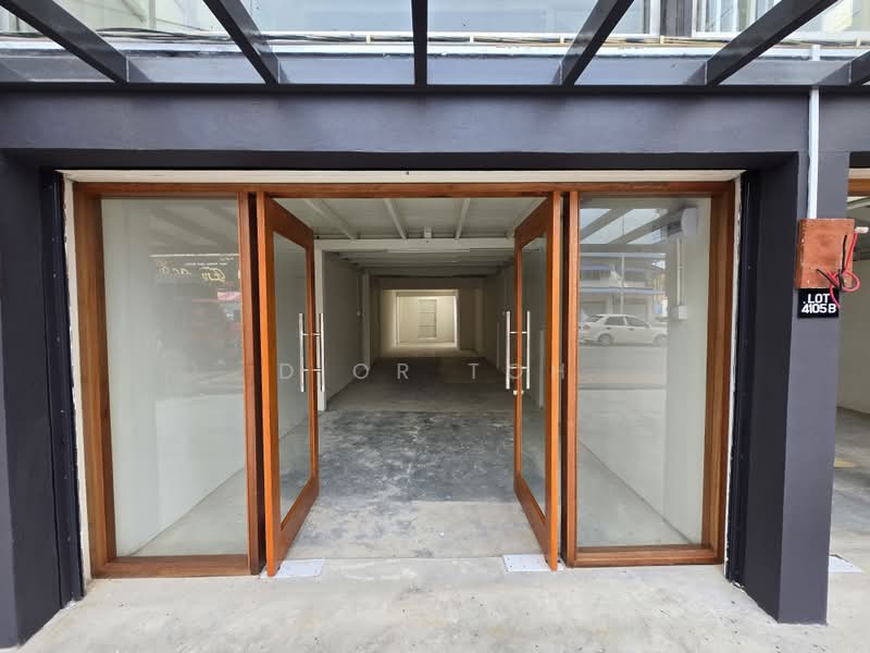 Shop / Office for Rent in Kuala Terengganu (Terengganu) - Dior Toh - Entrance - PropertyGuru.com.my