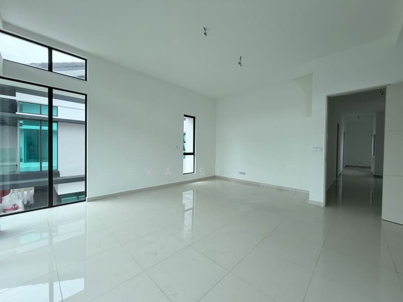 Cluster House for Sale in Horizon Hills (Iskandar Puteri (Nusajaya)) - Eva Siow - Living Room - PropertyGuru.com.my