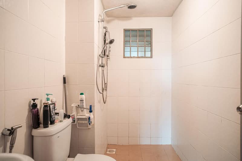 Pangsapuri untuk Dijual di Angsana Apartment - Tiffany Yang - Bathroom - PropertyGuru.com.my