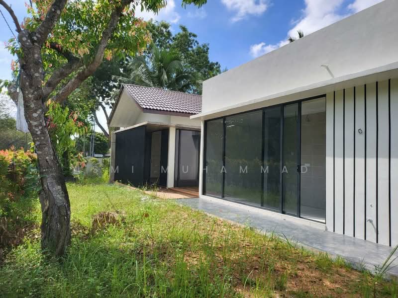 Semi-Detached House for Sale in Seremban 2 (Negeri Sembilan) - Ismi Muhammad - Exterior - PropertyGuru.com.my