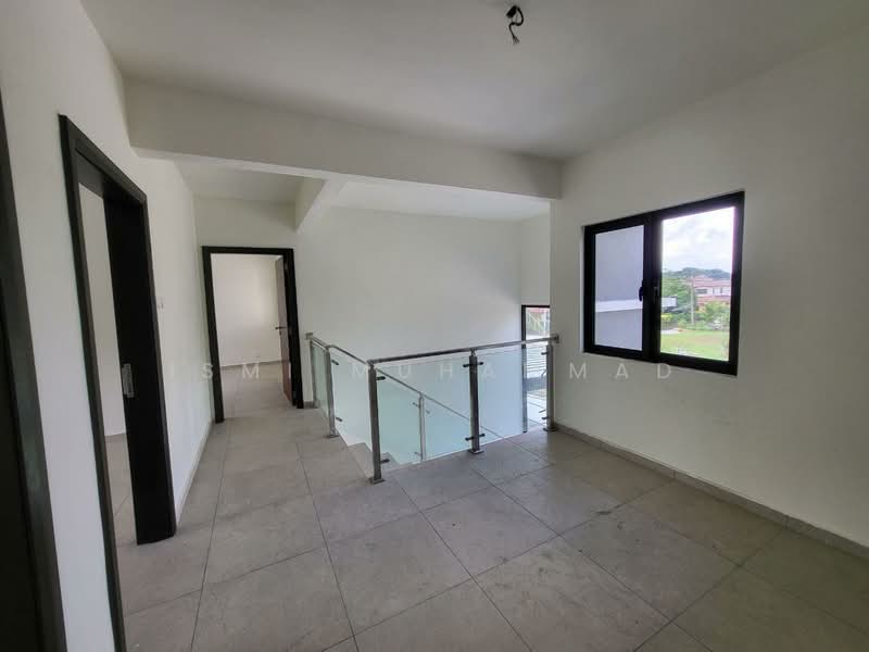 Semi-Detached House for Sale in Seremban 2 (Negeri Sembilan) - Ismi Muhammad - PropertyGuru.com.my