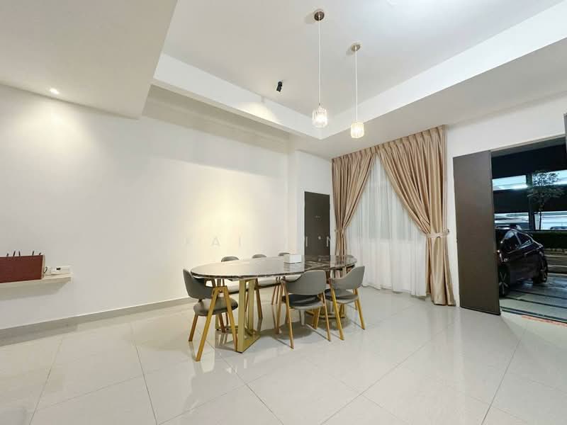 Twin Villa for Rent in Johor Bahru (Johor) - Kai Jing - Dining Room - PropertyGuru.com.my