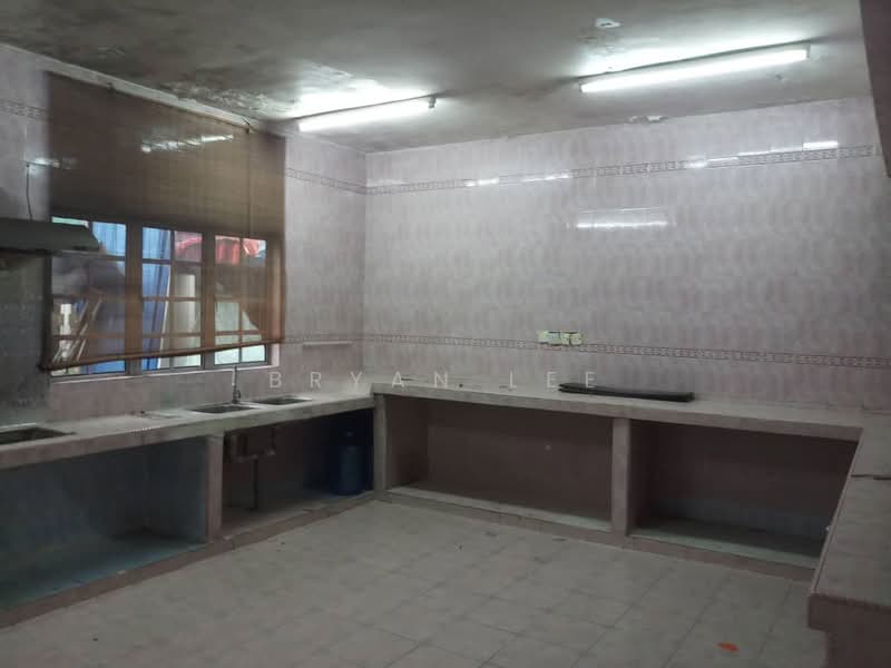 Rumah Teres 2 Tingkat untuk Dijual di Taman Medan Baru (Petaling Jaya) - Bryan Lee - Kitchen - PropertyGuru.com.my
