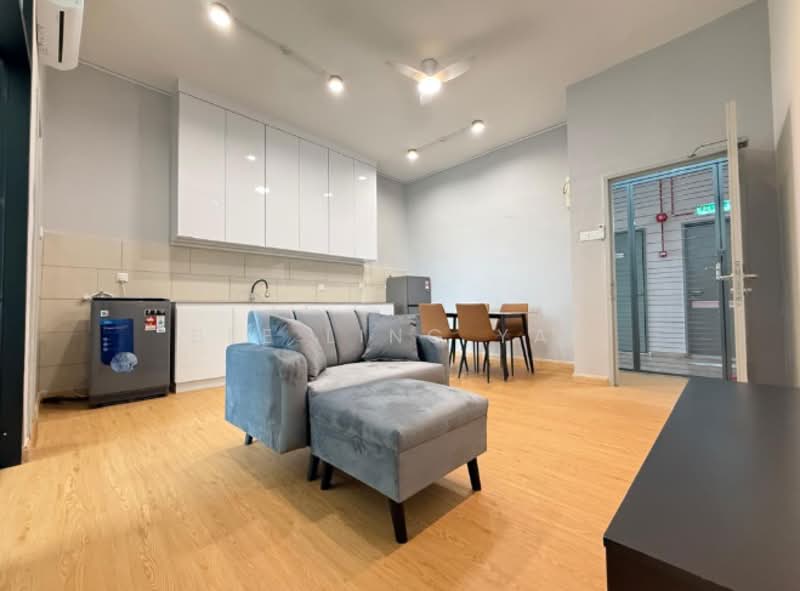Kondominium untuk Disewa di Mahkota Valley @ Indera Mahkota - Bee Ling Yap - Living Room - PropertyGuru.com.my