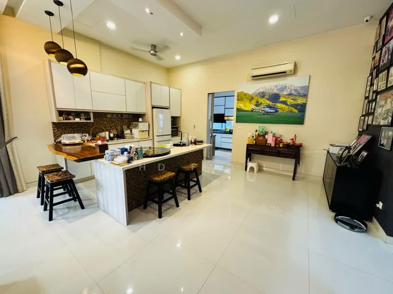 Rumah Berkembar untuk Dijual di Temasya Glenmarie (Glenmarie) - Mohd Fadzli - Kitchen - PropertyGuru.com.my