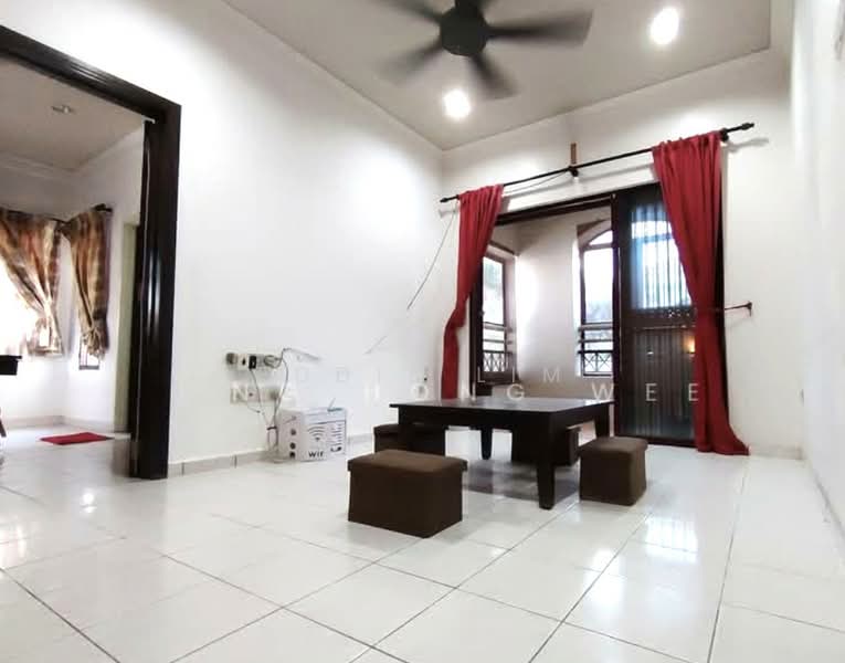 Semi-Detached House for Sale in Bandar Putra Permai (Seri Kembangan) - Eddie Lim - Living Room - PropertyGuru.com.my
