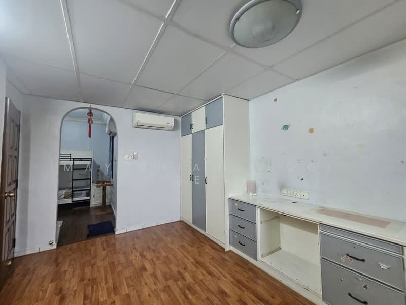 Pangsapuri untuk Dijual di Desa Permai Indah Apartment - May Chiam Khooi Bee - Bedroom - PropertyGuru.com.my