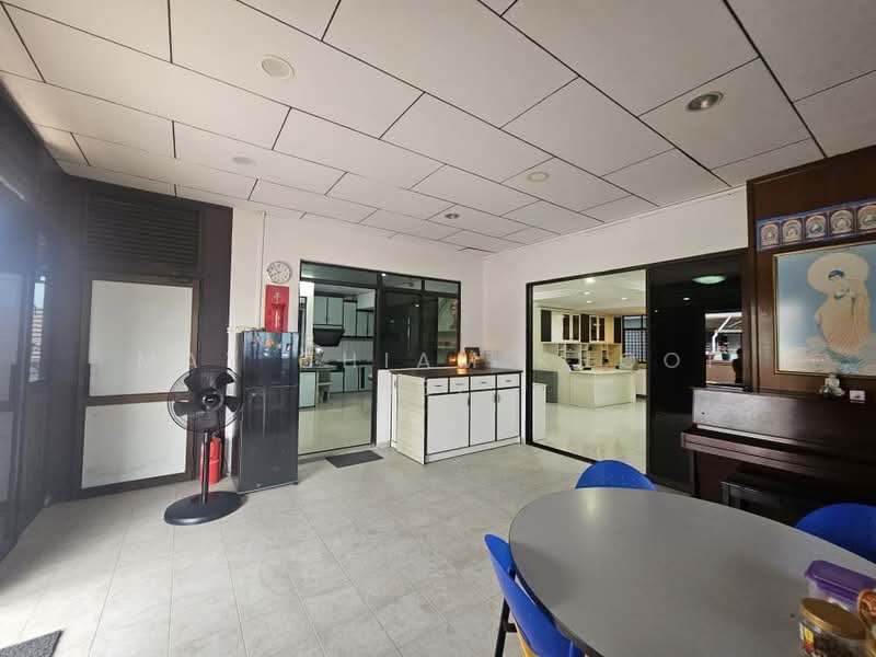 Pangsapuri untuk Dijual di Desa Permai Indah Apartment - May Chiam Khooi Bee - Kitchen - PropertyGuru.com.my