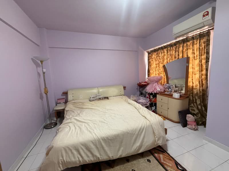 Pangsapuri untuk Dijual di Vista Saujana - Bryan Lee - Bedroom - PropertyGuru.com.my