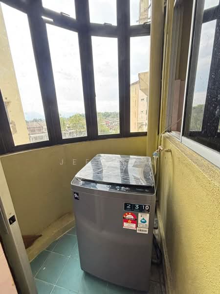 Apartment for Rent at Le Courts Desa Tambun - Jeff Tan - Balcony - PropertyGuru.com.my
