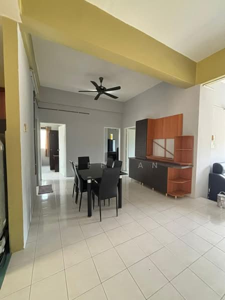 Apartment for Rent at Le Courts Desa Tambun - Jeff Tan - Dining Room - PropertyGuru.com.my