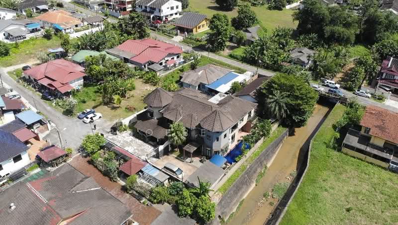 Bungalow for Sale in Taman Kolam Air (Johor Bahru) - Phoebe Foo - Exterior - PropertyGuru.com.my