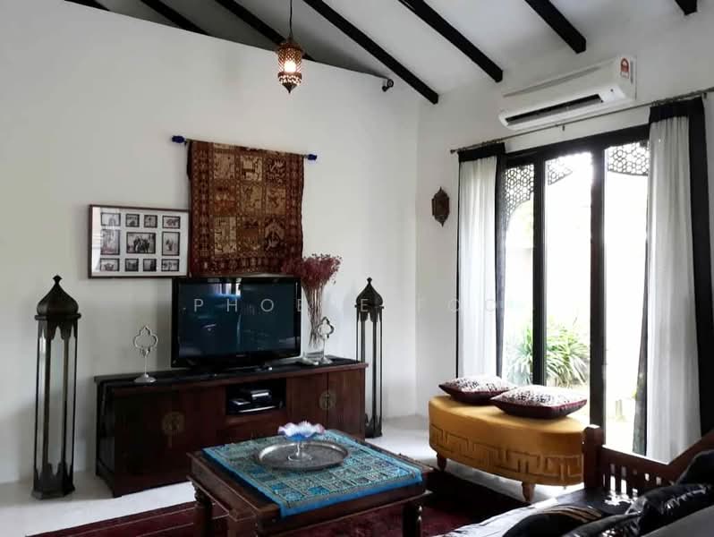 Bungalow for Sale in Taman Kolam Air (Johor Bahru) - Phoebe Foo - Living Room - PropertyGuru.com.my